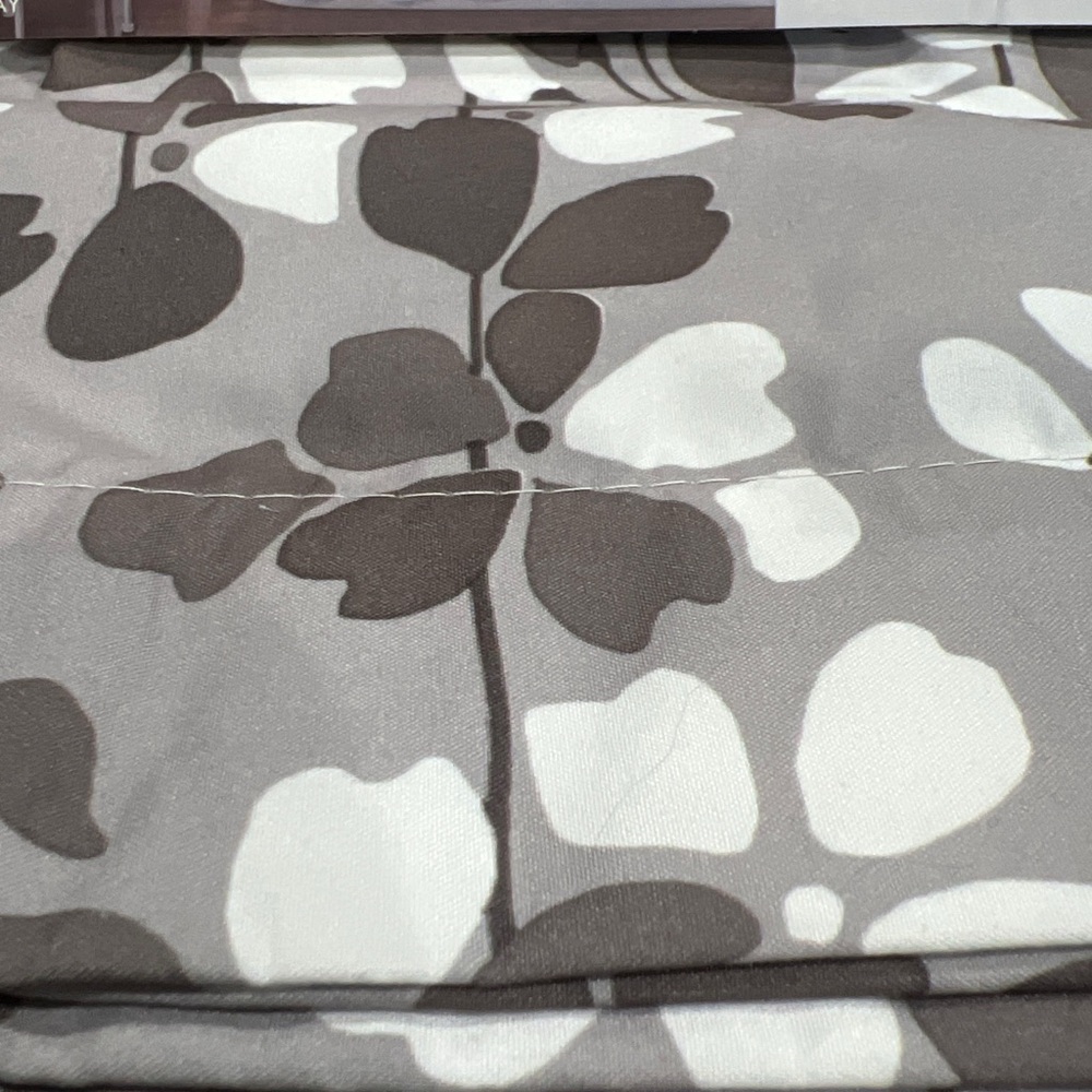 Lush Decor Weeping Flower Gray Shower Curtain - Picture 2 of 5
